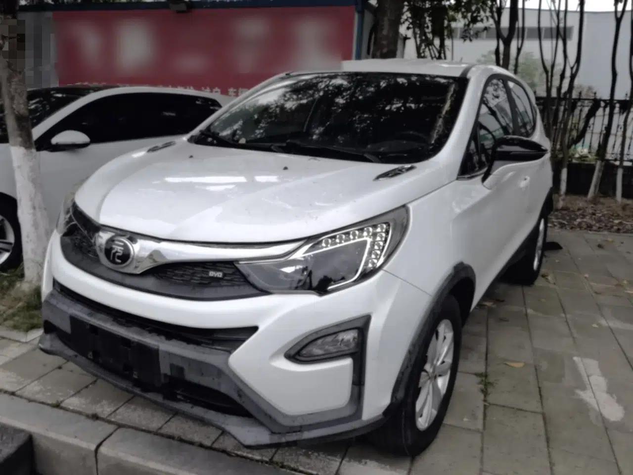 BYD Yuan 2017 1.5L Automatic Cool & Stylish Model — миниатюра 1