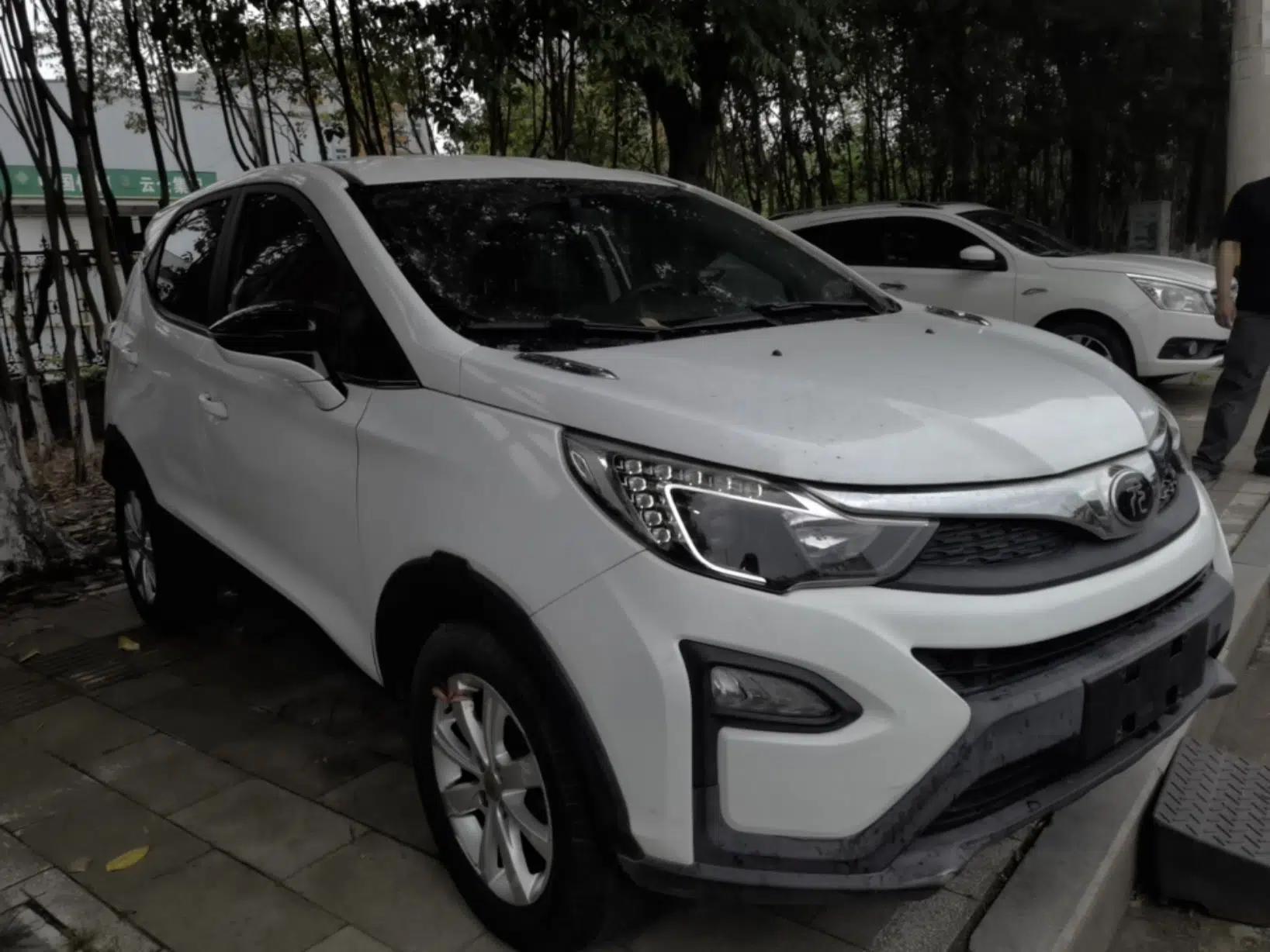 BYD Yuan 2017 1.5L Automatic Cool & Stylish Model — миниатюра 6