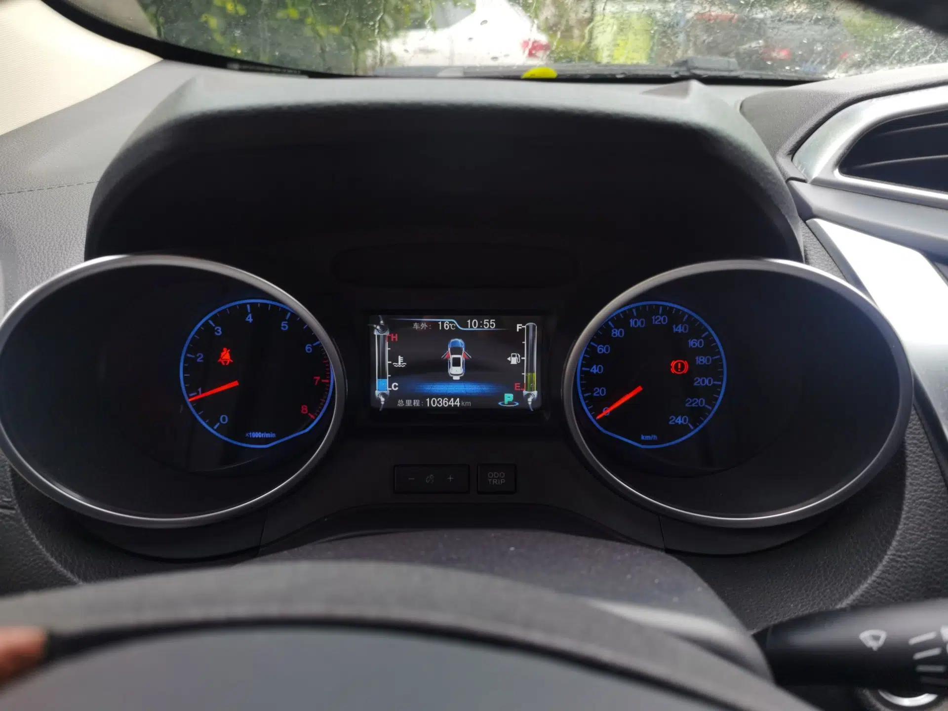 BYD Yuan 2016 1.5TID Automatic Luxury Version — миниатюра 12