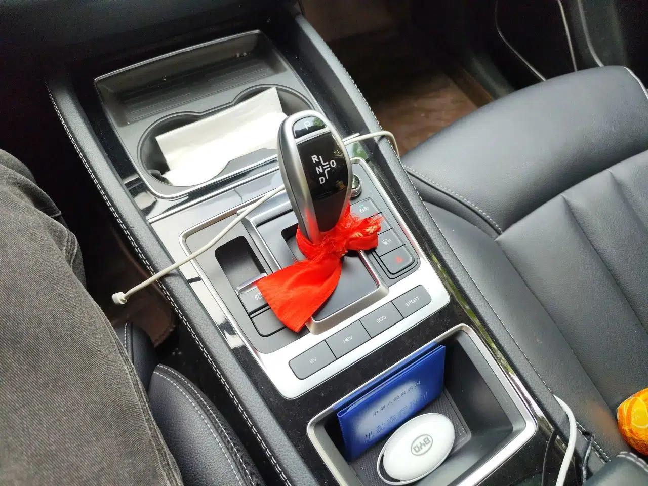 BYD Song MAX New Energy 2019 DM 1.5T Smart Connect Advanced 7-Seater China VI Standard — миниатюра 15