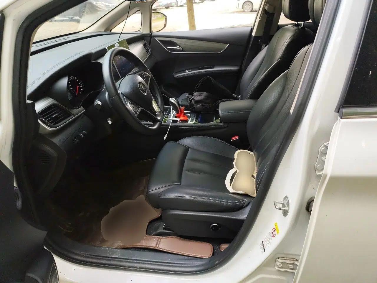 BYD Song MAX New Energy 2019 DM 1.5T Smart Connect Advanced 7-Seater China VI Standard — миниатюра 16