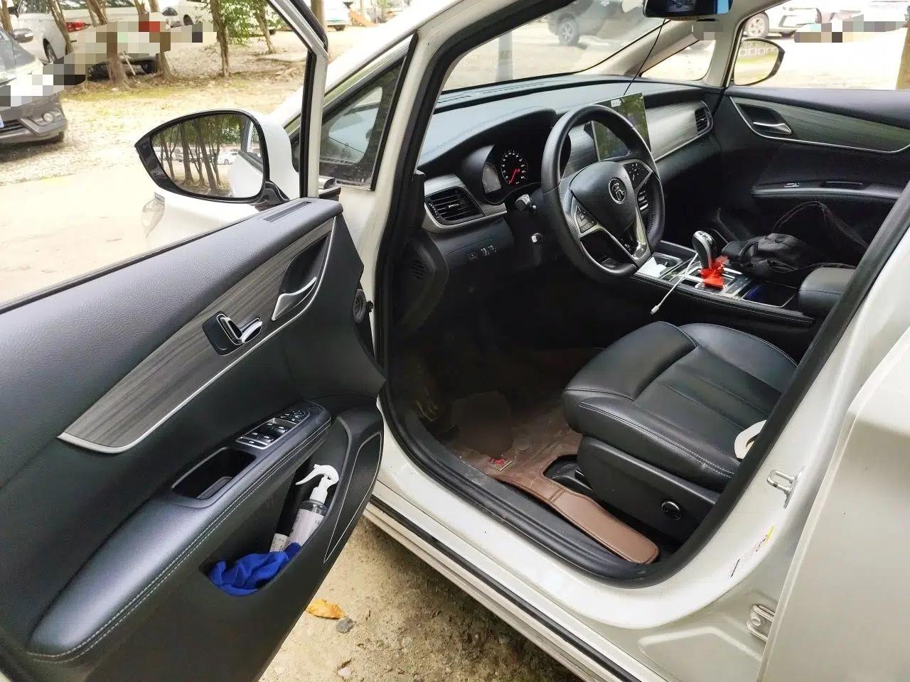 BYD Song MAX New Energy 2019 DM 1.5T Smart Connect Advanced 7-Seater China VI Standard — миниатюра 17