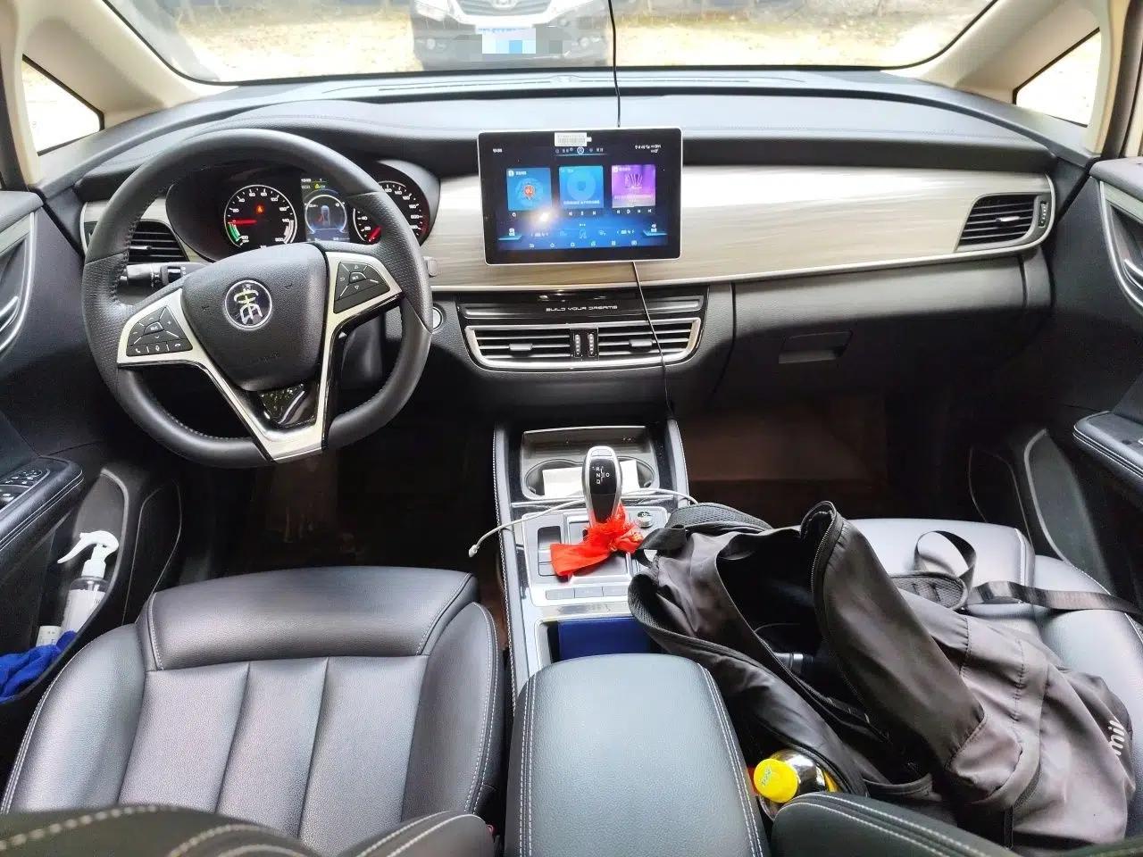 BYD Song MAX New Energy 2019 DM 1.5T Smart Connect Advanced 7-Seater China VI Standard — миниатюра 10