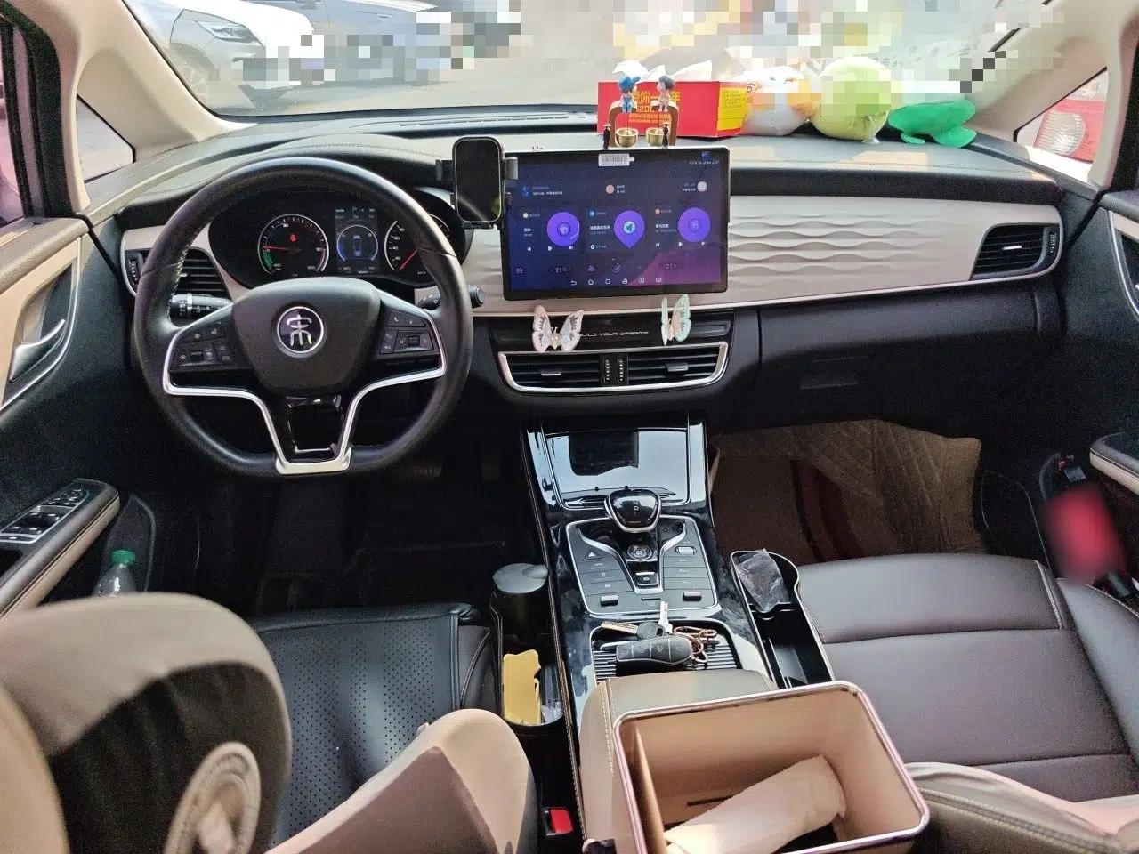 BYD Song MAX New Energy 2022 DM-i 105KM Flagship Model — миниатюра 10
