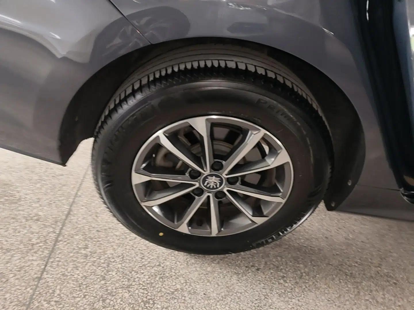BYD Qin Pro New Energy 2019 DM Super Edition 1.5TI Automatic Smart Connect X-Trail Model China VI Standard — миниатюра 10