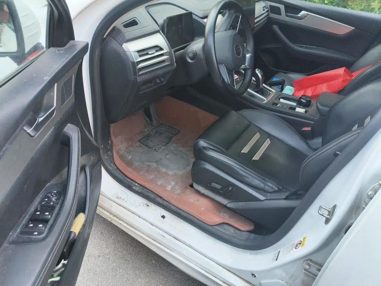 BYD Qin Pro 2018 1.5TI Automatic Smart Connect Luxe Model — миниатюра 17