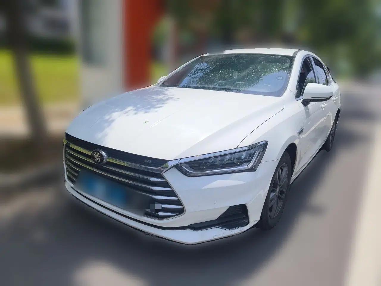 BYD Qin Pro 2018 1.5L Manual SmartConnect Sharp Edition — миниатюра 1