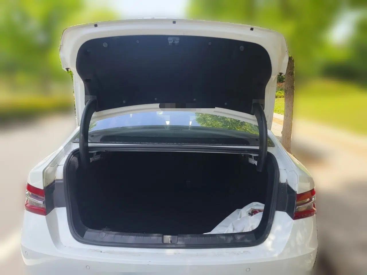 BYD Qin Pro 2018 1.5L Manual SmartConnect Sharp Edition — миниатюра 20