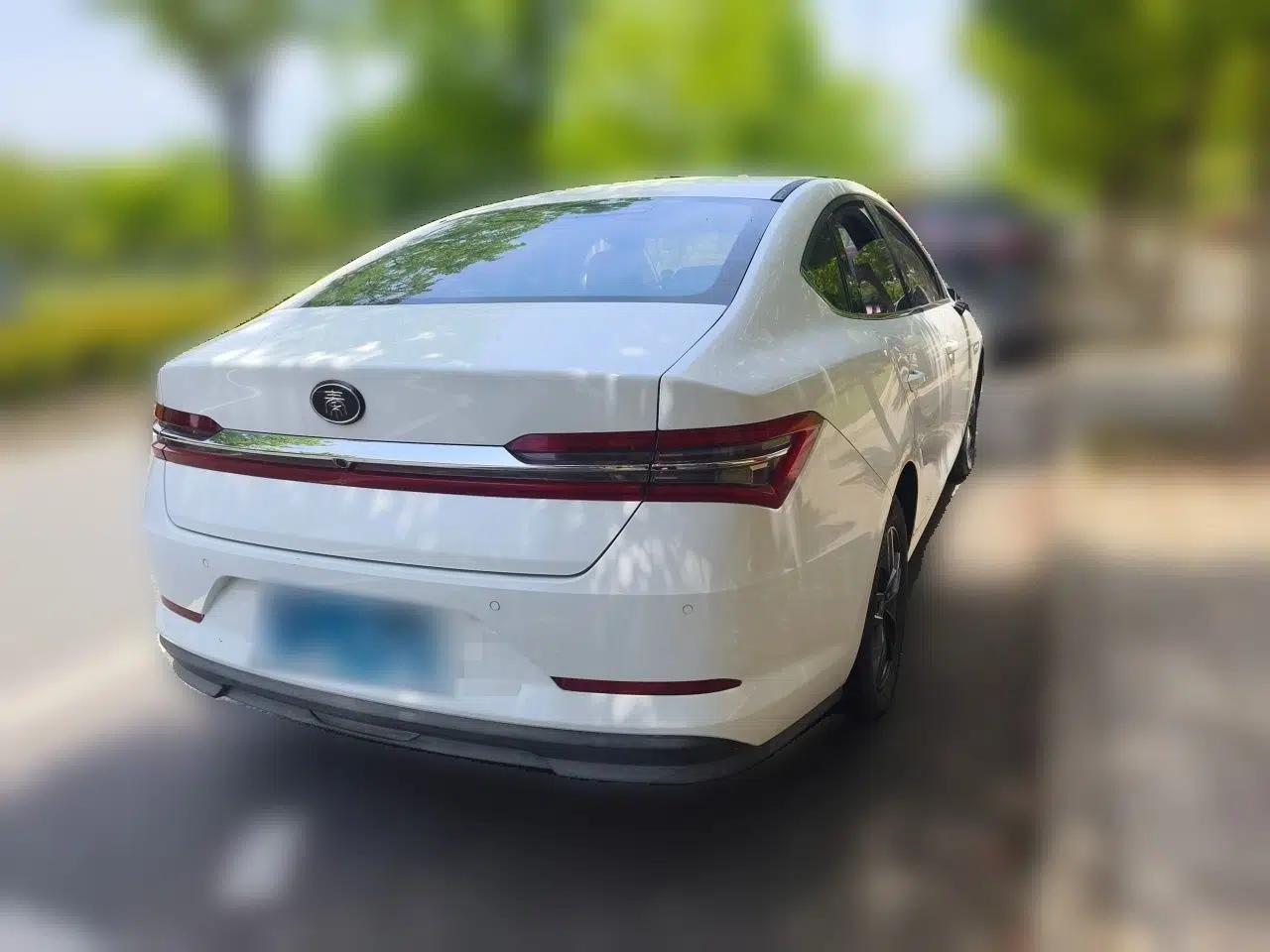 BYD Qin Pro 2018 1.5L Manual SmartConnect Sharp Edition — миниатюра 6