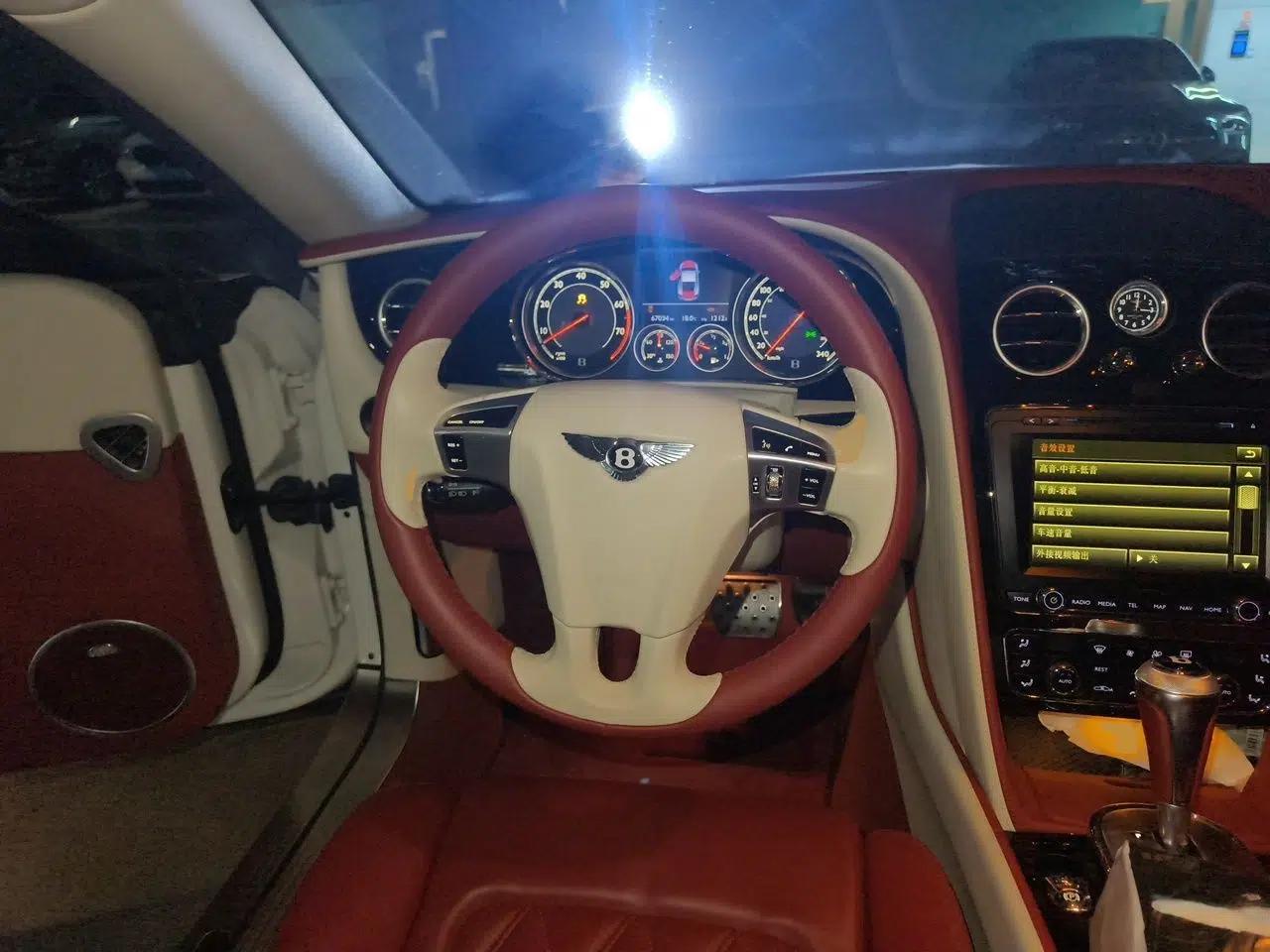 Bentley Continental 2015 4.0T GT V8 S Standard Edition — миниатюра 11