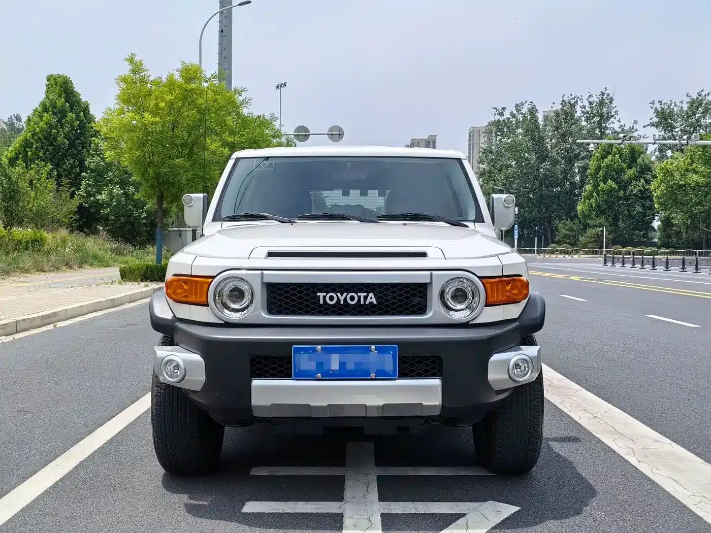 2022 FJ Cruiser 4.0L Middle East Edition — миниатюра 3