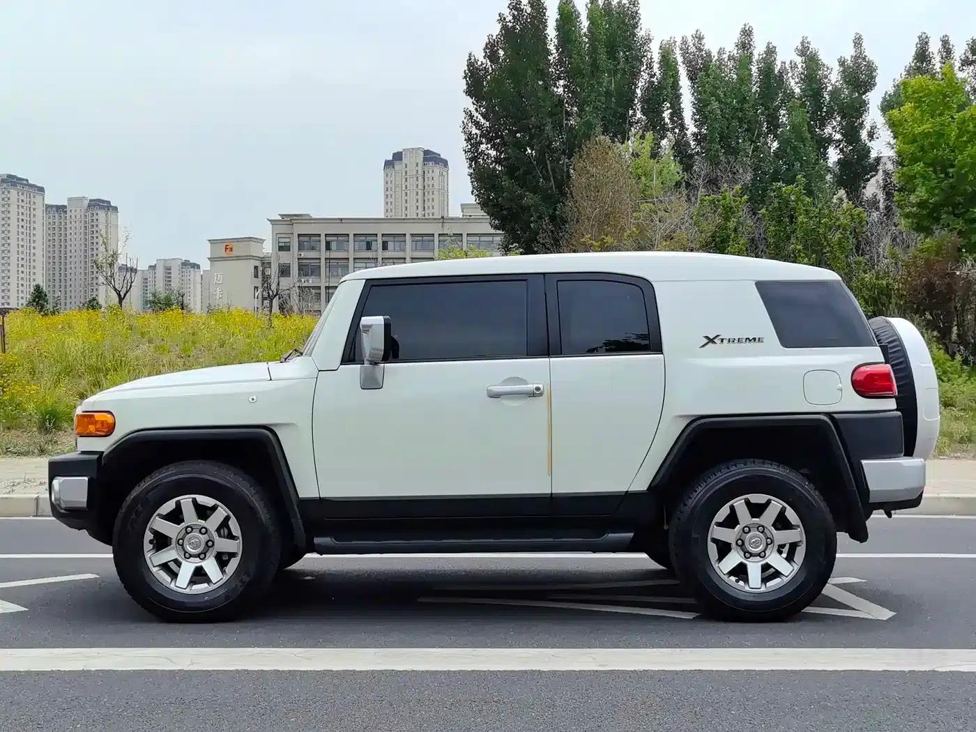 2022 FJ Cruiser 4.0L Middle East Edition — миниатюра 5