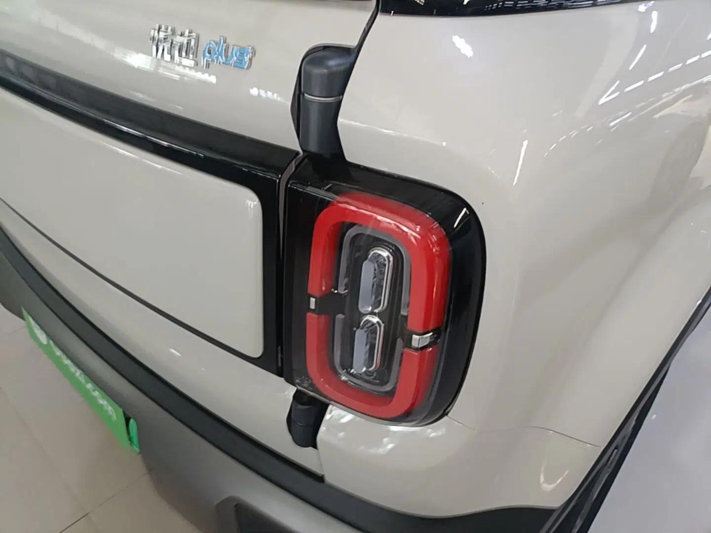 Baojun Spark EUV 2026 301km Flagship Edition — миниатюра 7