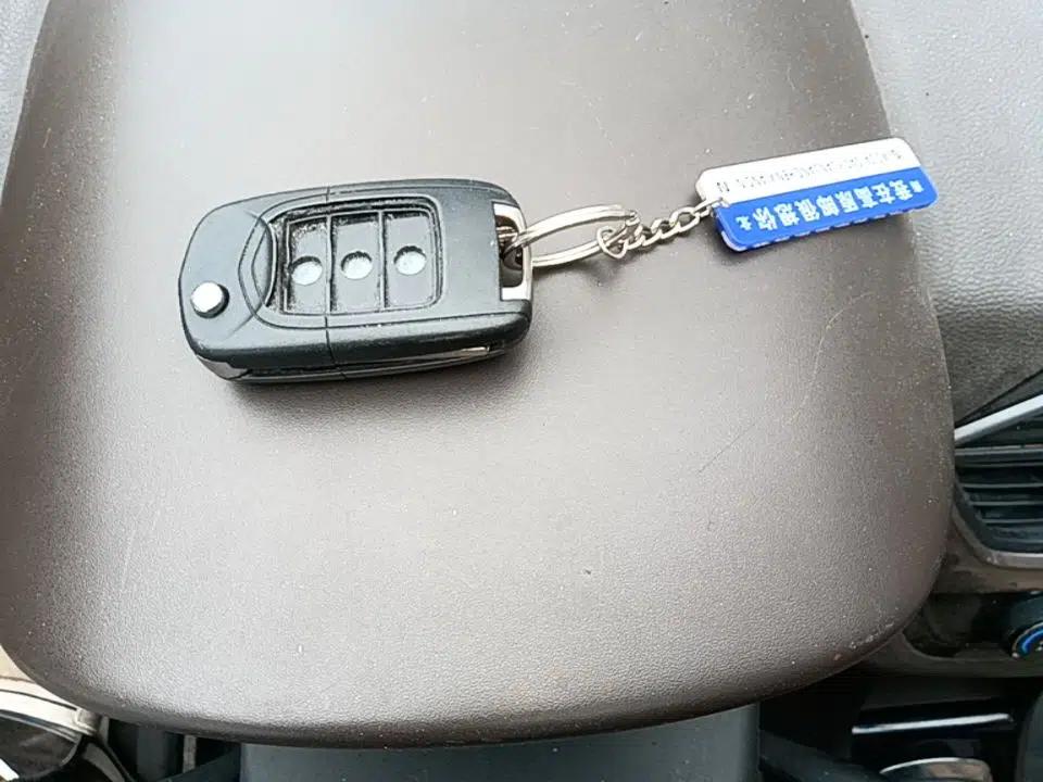 Baojun 310W 2017 1.5L Manual Fashion Model China V — миниатюра 12