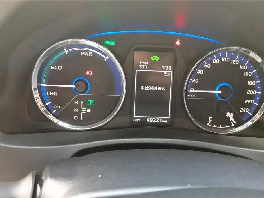 Corolla Hybrid E+ 2019 1.8L E-CVT Flagship Edition — миниатюра 14