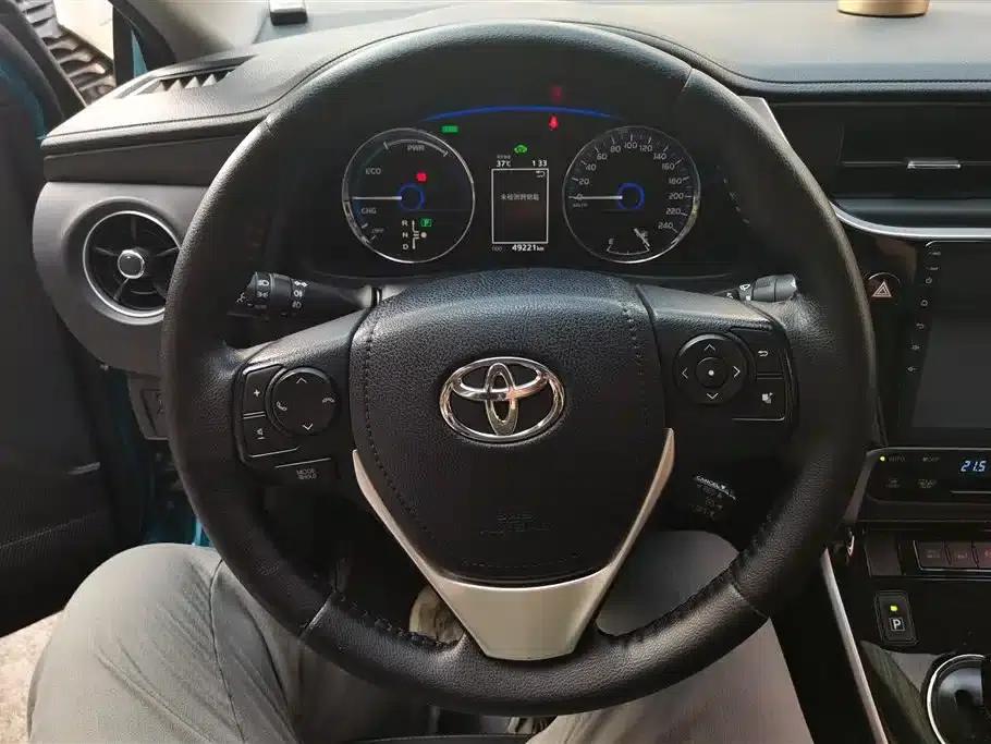 Corolla Hybrid E+ 2019 1.8L E-CVT Flagship Edition — миниатюра 15