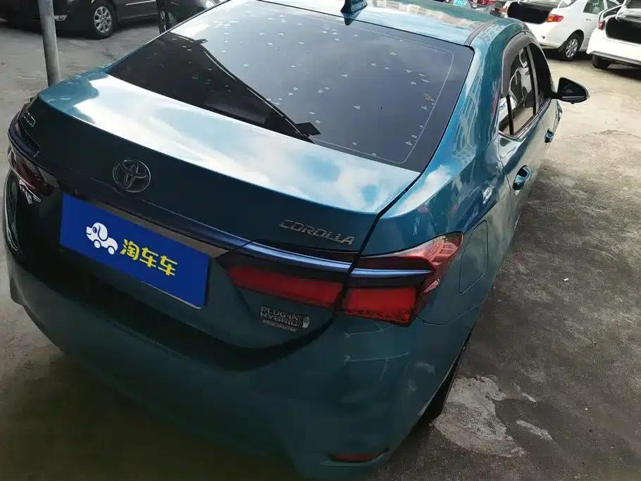 Corolla Hybrid E+ 2019 1.8L E-CVT Flagship Edition — миниатюра 3
