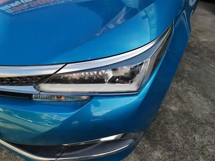 Corolla Hybrid E+ 2019 1.8L E-CVT Flagship Edition — миниатюра 5