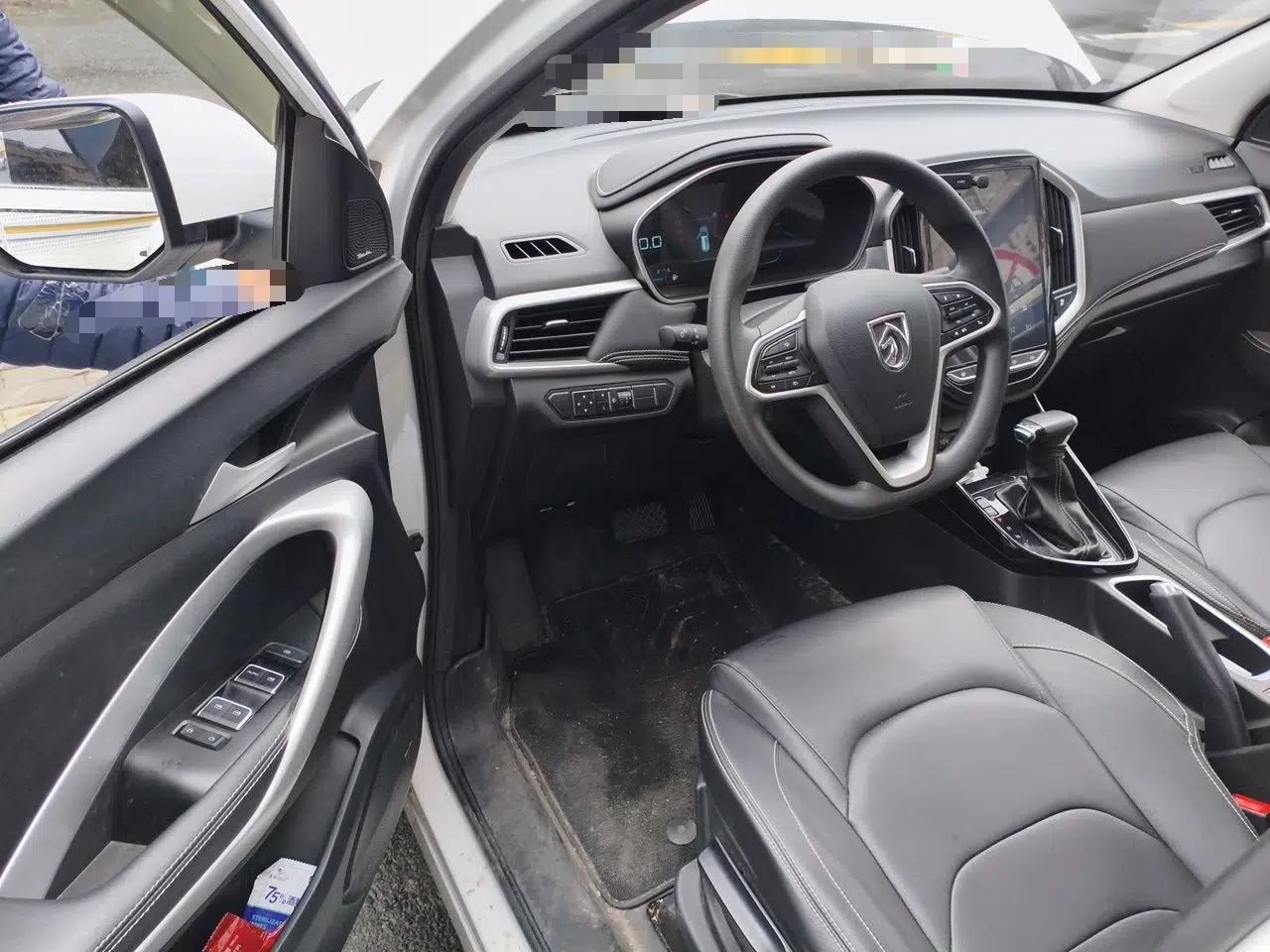 Baojun 530 2020 1.5T CVT Luxury Connected Version 5 Seats — миниатюра 18