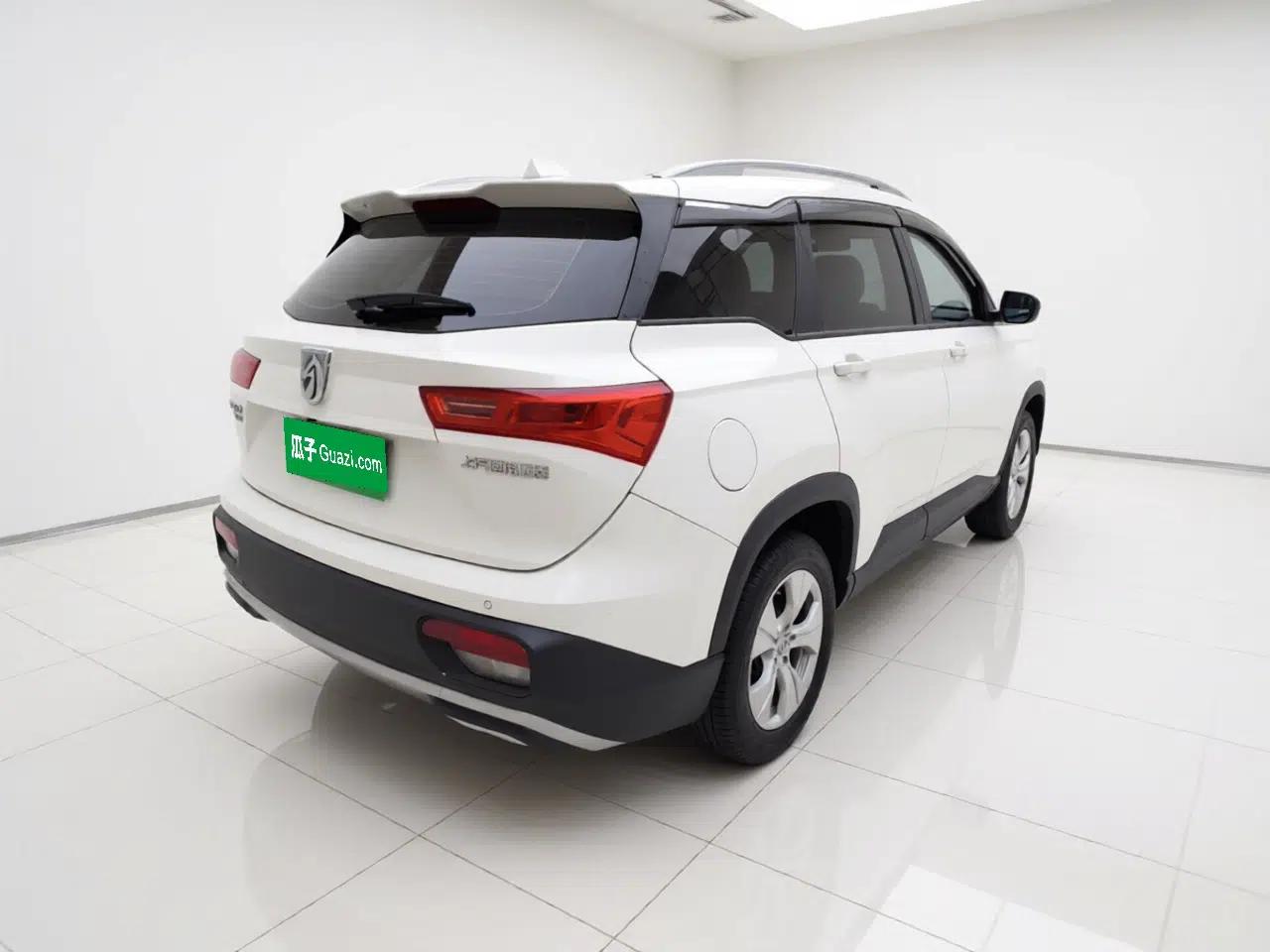 Baojun 530 2020 1.5T CVT Luxury Connected Version 5 Seats — миниатюра 6