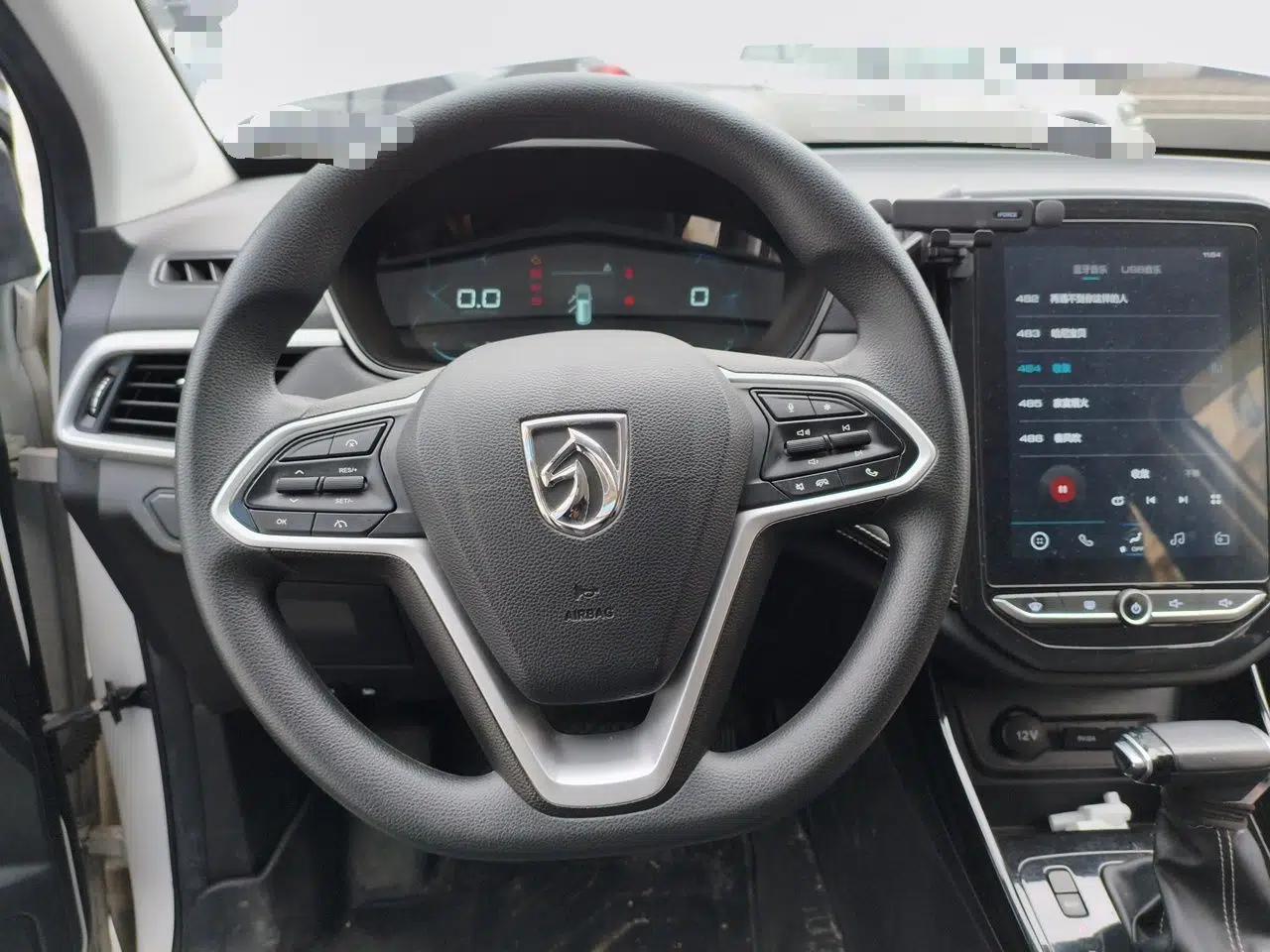 Baojun 530 2020 1.5T CVT Luxury Connected Version 5 Seats — миниатюра 9