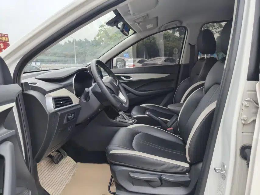 Baojun 360 2019 1.5L CVT Elite Version China VI — миниатюра 22