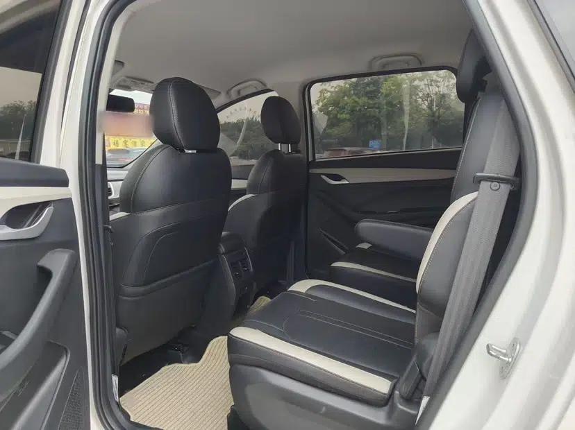Baojun 360 2019 1.5L CVT Elite Version China VI — миниатюра 23