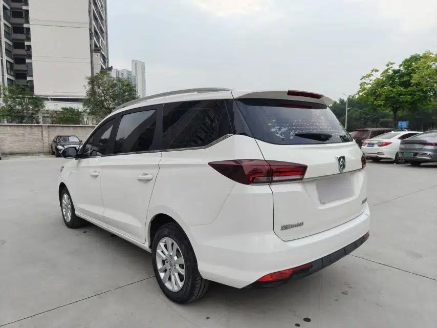 Baojun 360 2019 1.5L CVT Elite Version China VI — миниатюра 8