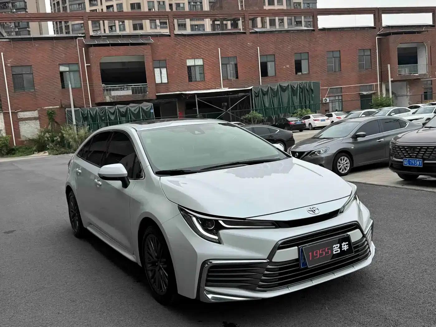2023 Geely Lingshang 2.0L Luxury Edition — миниатюра 3