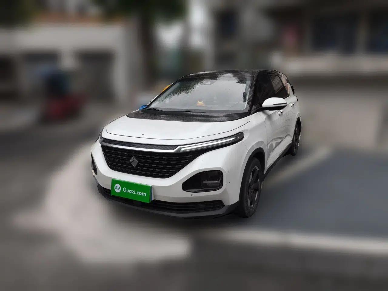 Baojun RM-5 2019 1.5T CVT 24-Hour Online Prestige Version 5 Seats — миниатюра 1
