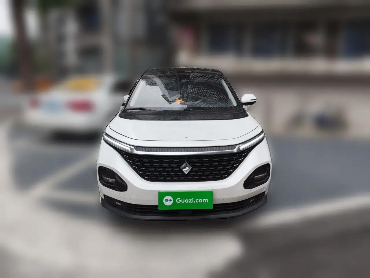 Baojun RM-5 2019 1.5T CVT 24-Hour Online Prestige Version 5 Seats — миниатюра 2