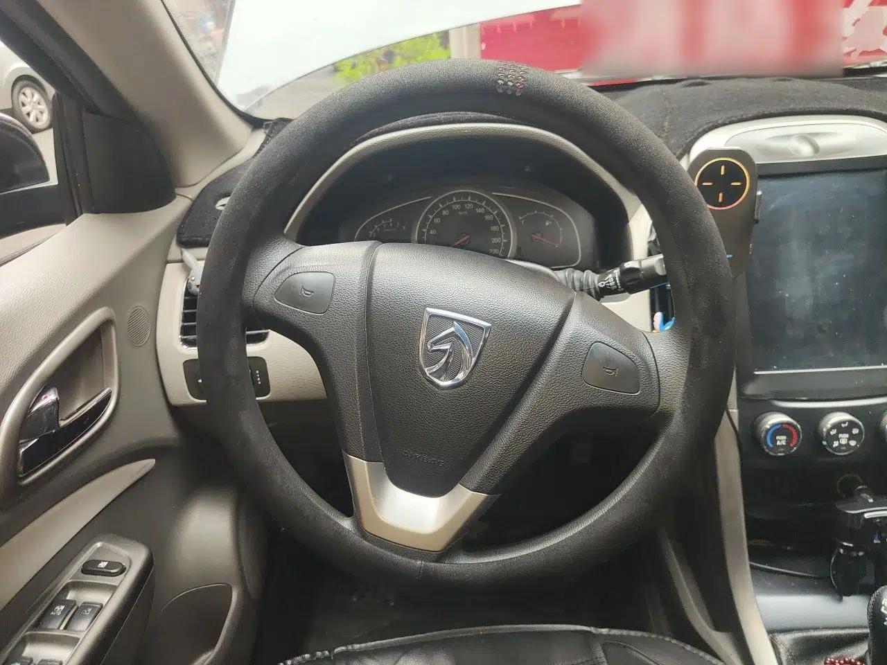 Baojun 630 2012 1.5L DVVT Manual Standard Model — миниатюра 11