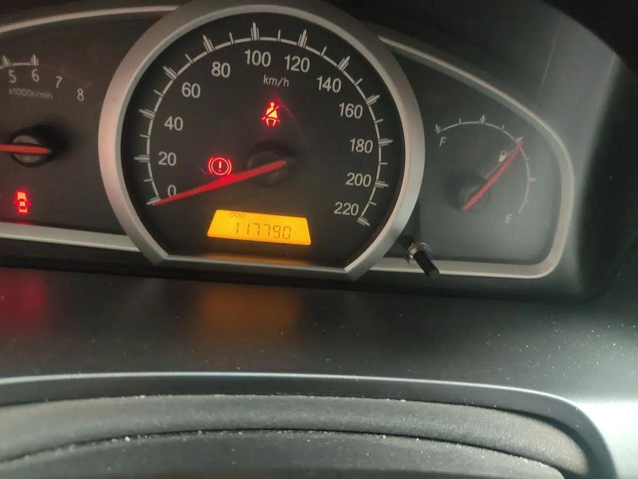 Baojun 630 2012 1.5L DVVT Manual Standard Model — миниатюра 13