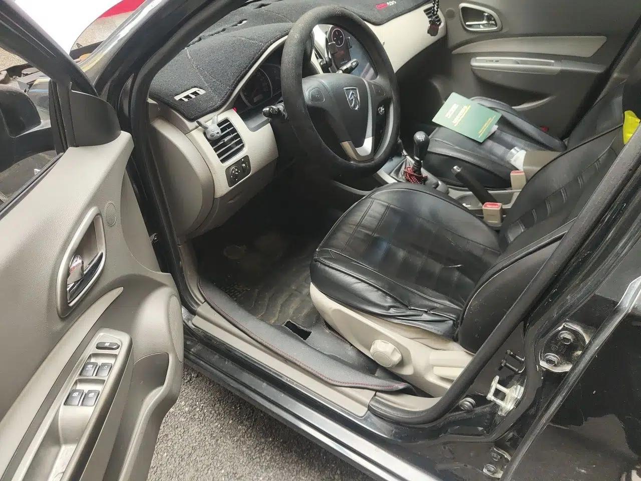 Baojun 630 2012 1.5L DVVT Manual Standard Model — миниатюра 17