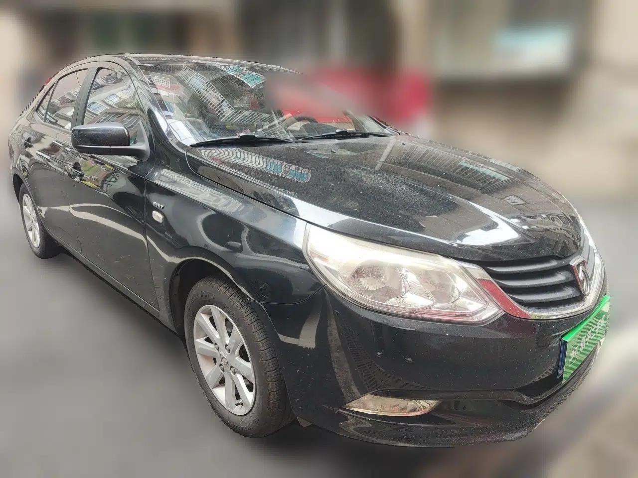 Baojun 630 2012 1.5L DVVT Manual Standard Model — миниатюра 3
