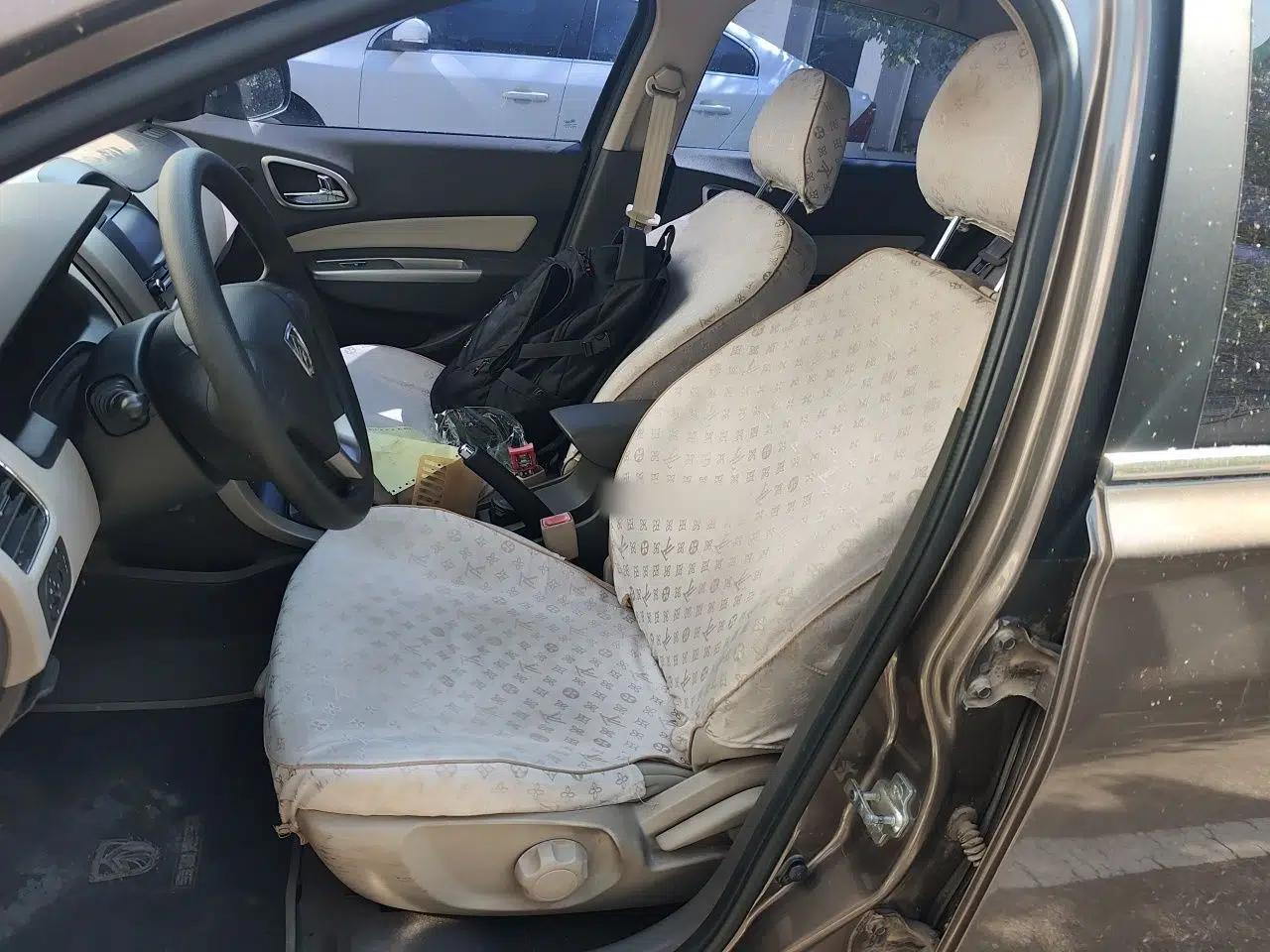 Baojun 630 2012 1.8L manual Comfort trim level — миниатюра 16