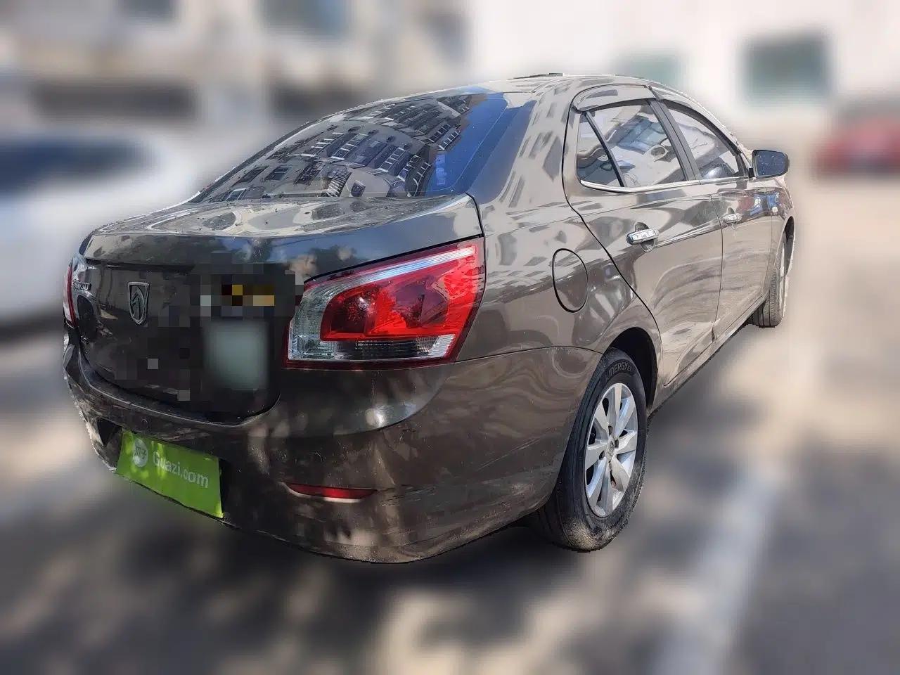 Baojun 630 2012 1.8L manual Comfort trim level — миниатюра 6