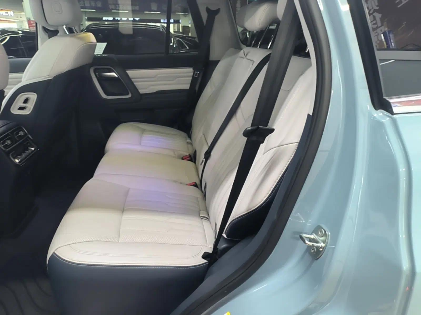 BAIC Off-Road BJ60 2022 2.0T Version 11 Five Seats — миниатюра 20