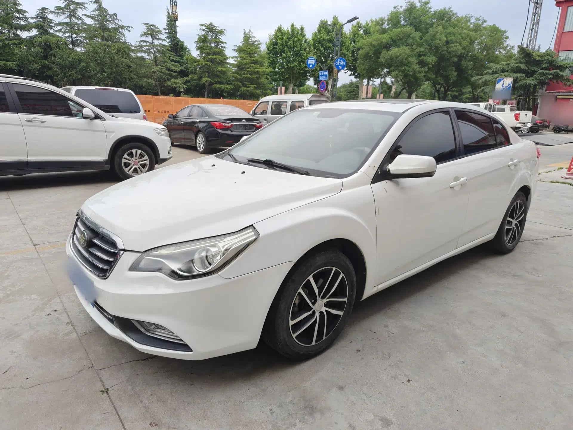 Bestune B50 2013 1.6L automatic luxury version — миниатюра 1
