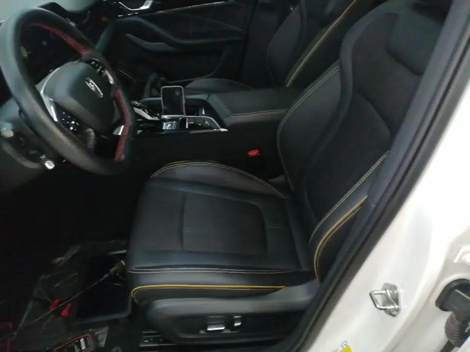 Bestune B70S 2022 1.5T Smart Trend Leader — миниатюра 18