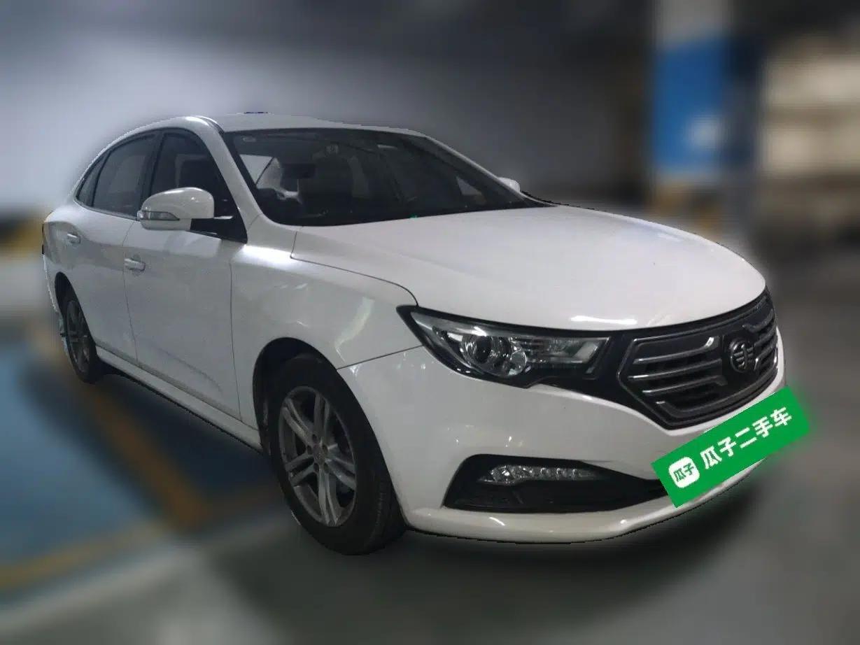 Bestune B30EV 2019 EV400 — миниатюра 3