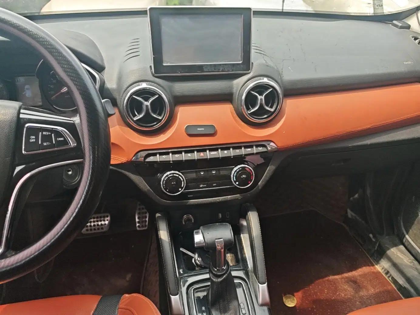 BAIC Senova X35 2016 1.5L Automatic Luxury Edition — миниатюра 16