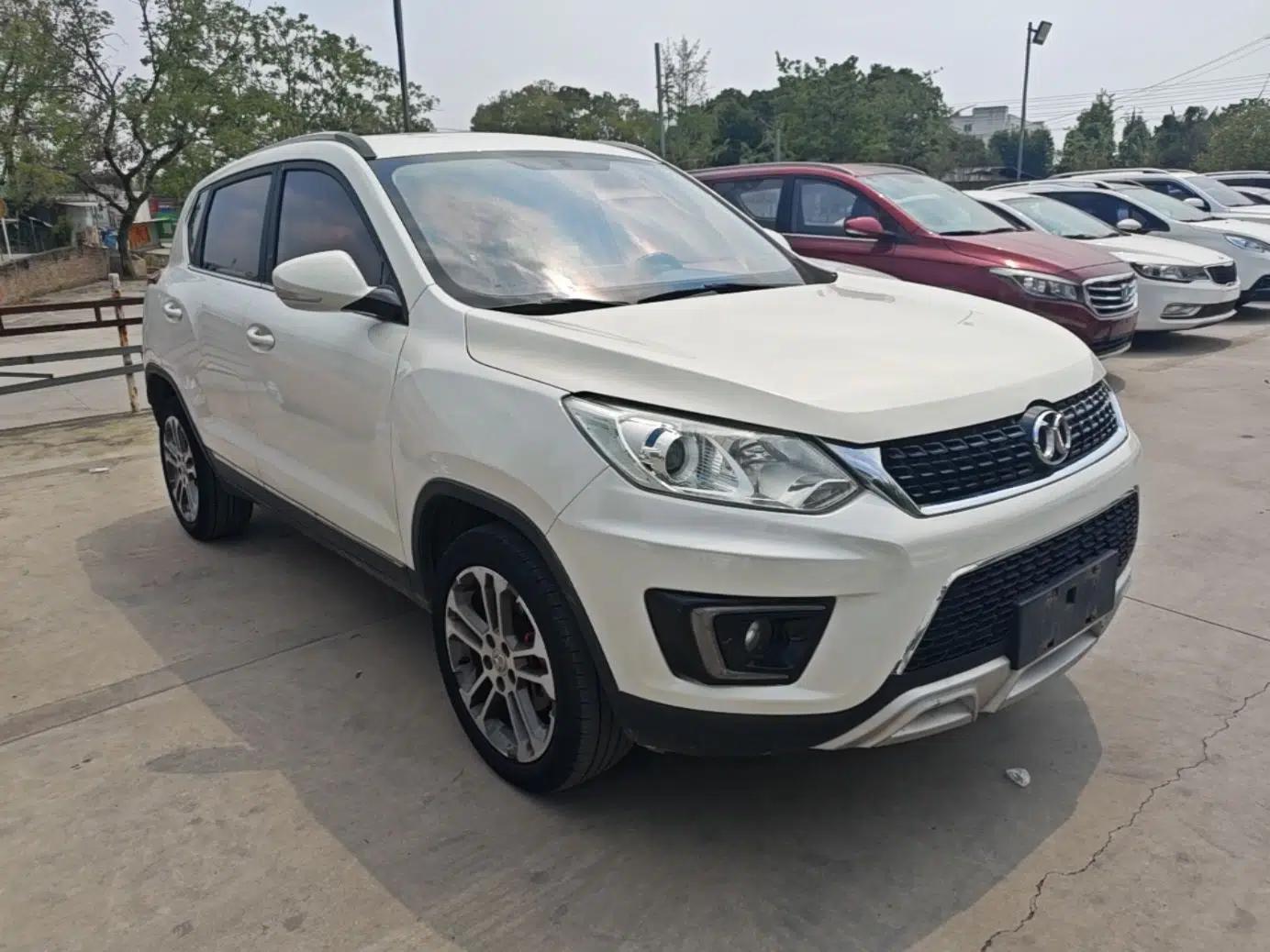 BAIC Senova X35 2016 1.5L Automatic Luxury Edition — миниатюра 3
