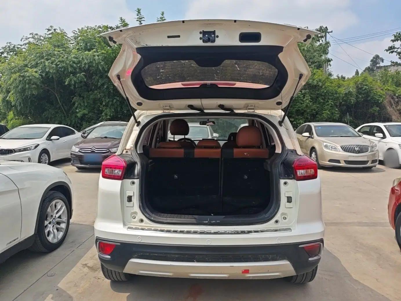 BAIC Senova X35 2016 1.5L Automatic Luxury Edition — миниатюра 22