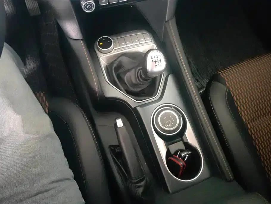General F9 2023 2.0T Diesel Manual 4WD Elite Long Box 4F20TC — миниатюра 16
