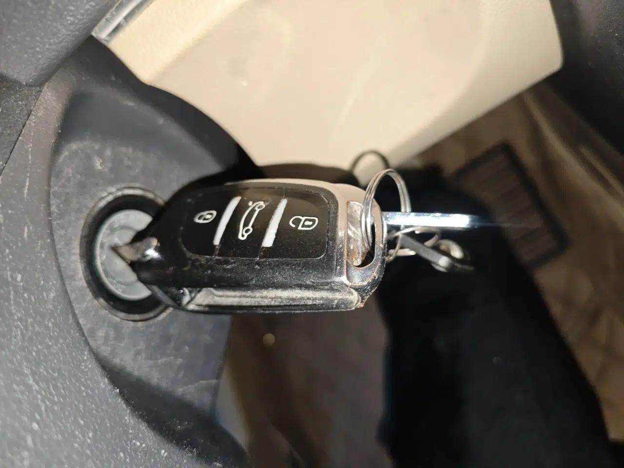 BAIC Senova D20 2015 Hatchback 1.5L Automatic Lotte Edition — миниатюра 9