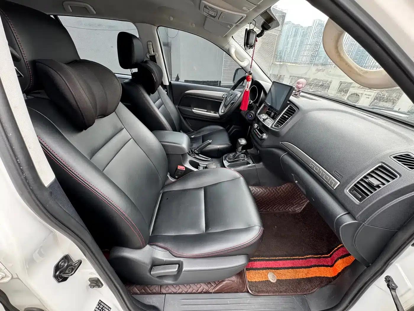 Savana 2017 2.0T Automatic 2WD Petrol Premium Edition 5-Seater — миниатюра 9