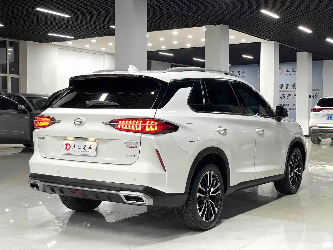 Trumpchi GS4 PLUS 2022 270T Automatic Star Edition — миниатюра 6