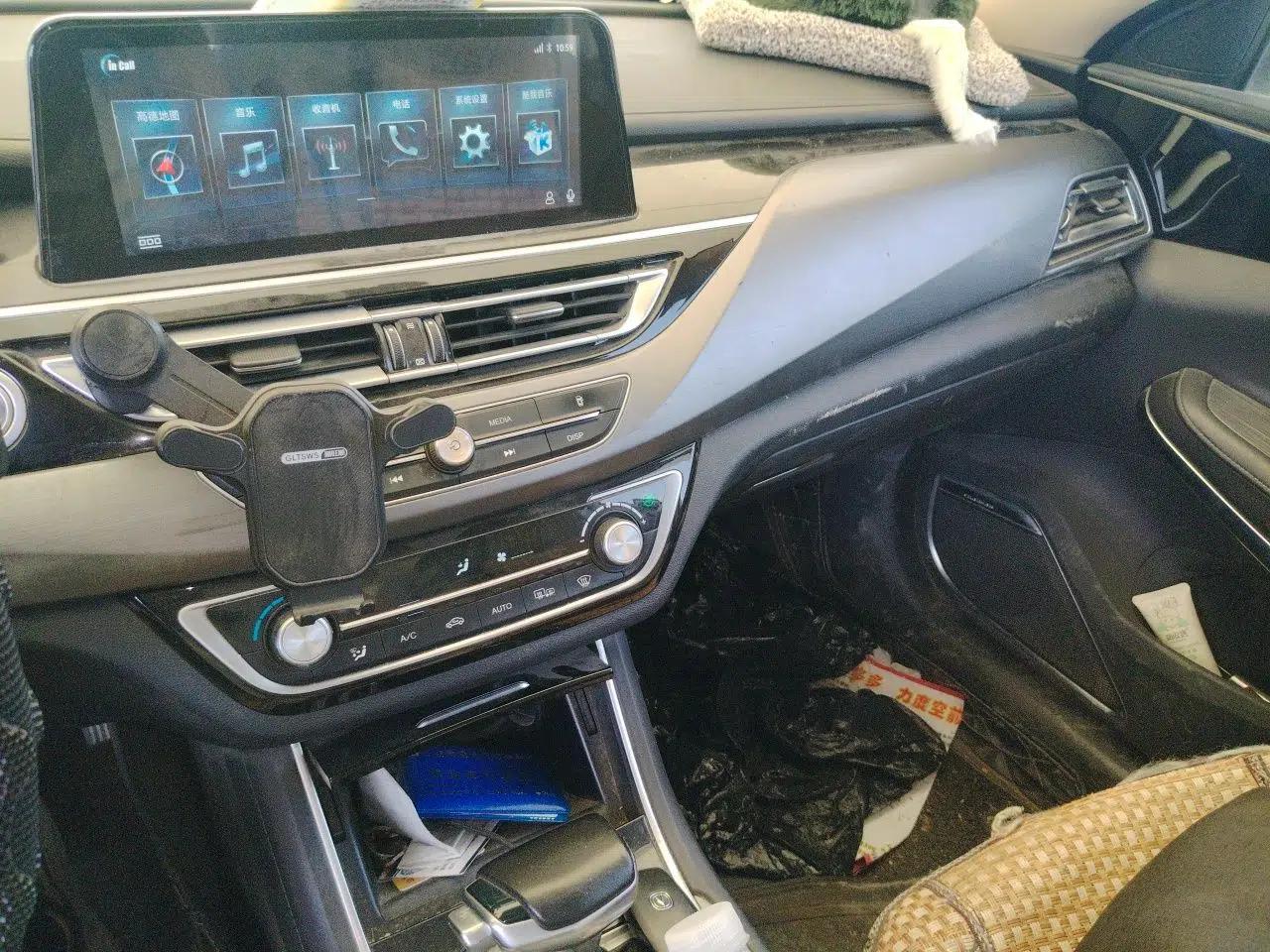 CHANGAN Ruicheng CC 2021 Blue Whale Edition 1.5T DCT Luxury Model — миниатюра 14