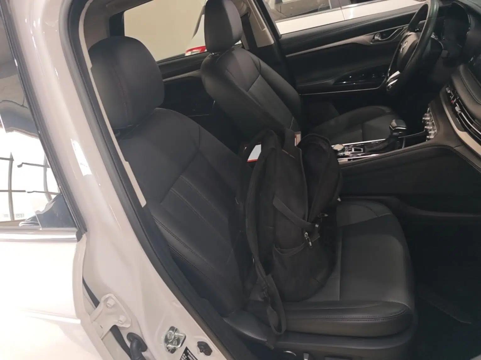 CHANGAN CS95 2019 2.0T Four-Wheel Drive Luxury Version — миниатюра 23